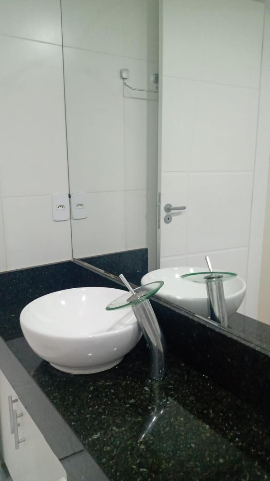 Apartamento com varanda em Copacabana