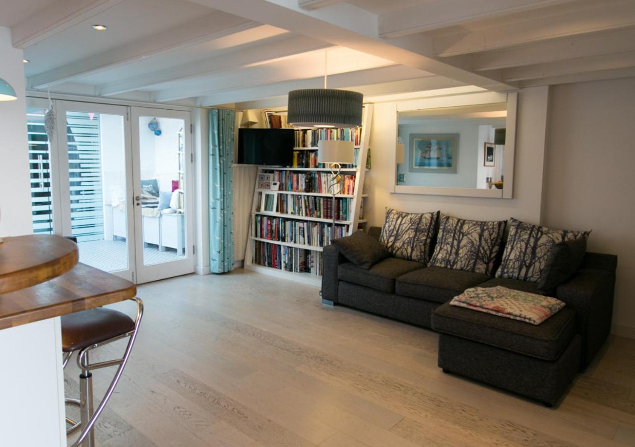 4 Bed in Porthleven oc-samcot
