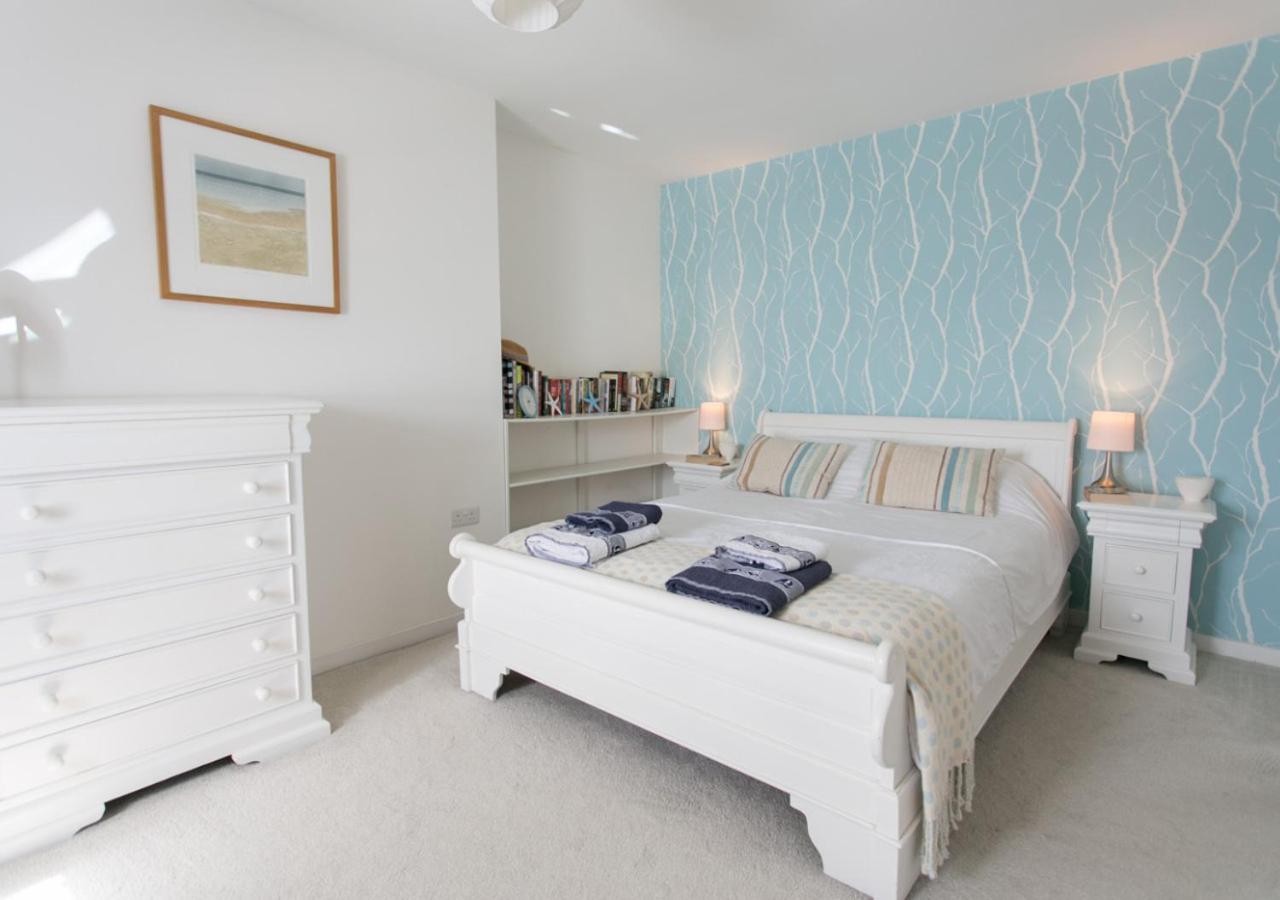 4 Bed in Porthleven oc-samcot