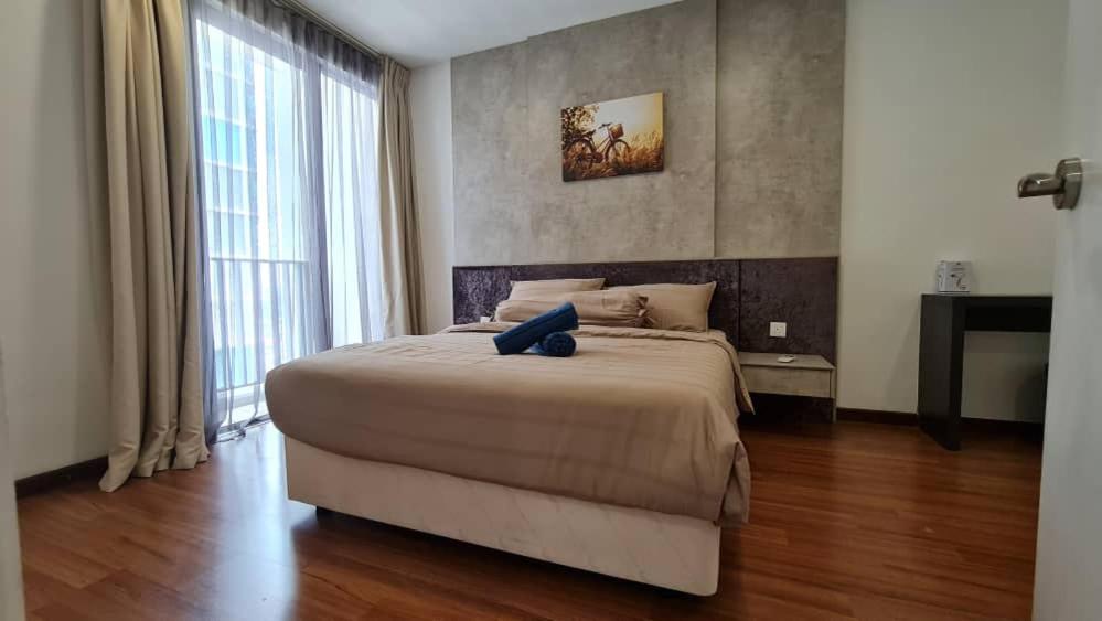 Q Suite at i-City 2Br FREE PARKING WIFI NETFLIX photo 2
