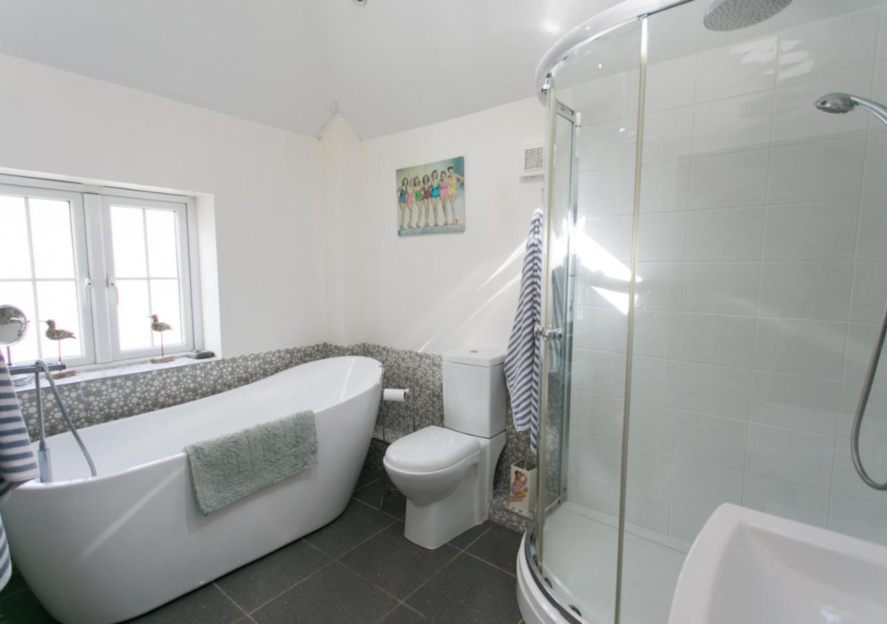 4 Bed in Porthleven oc-samcot