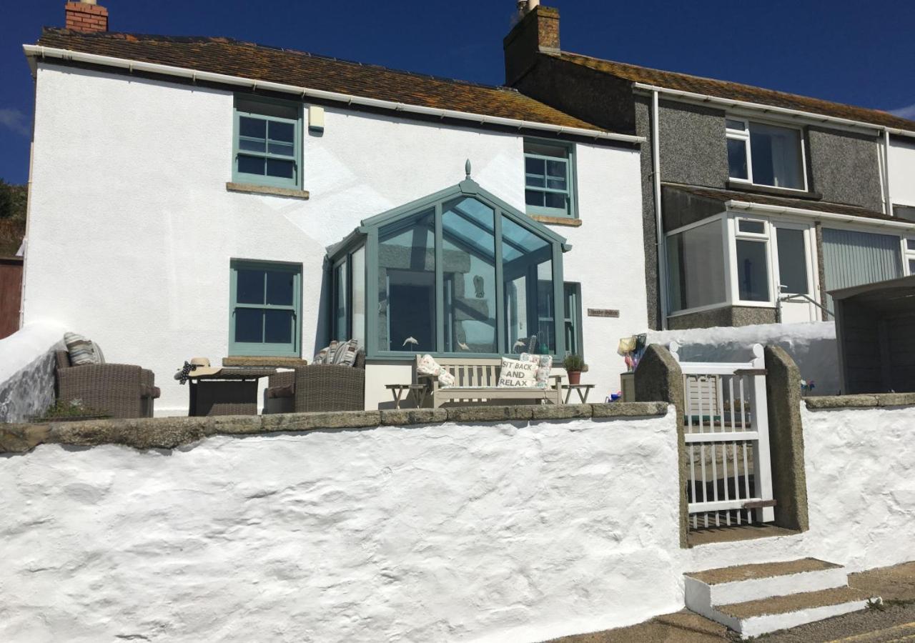 4 Bed in Porthleven oc-samcot