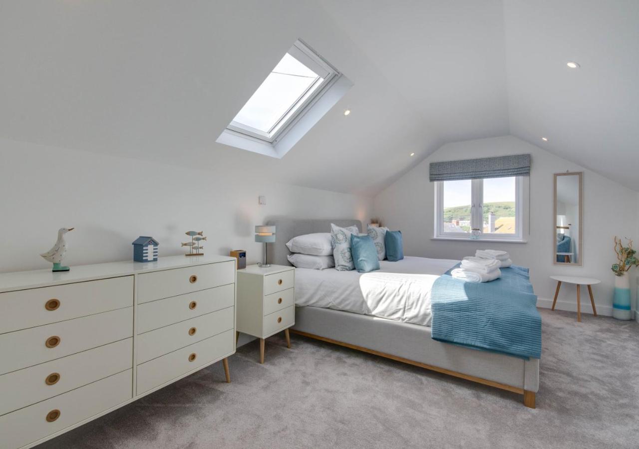 1 Bed in Porthleven oc-portb