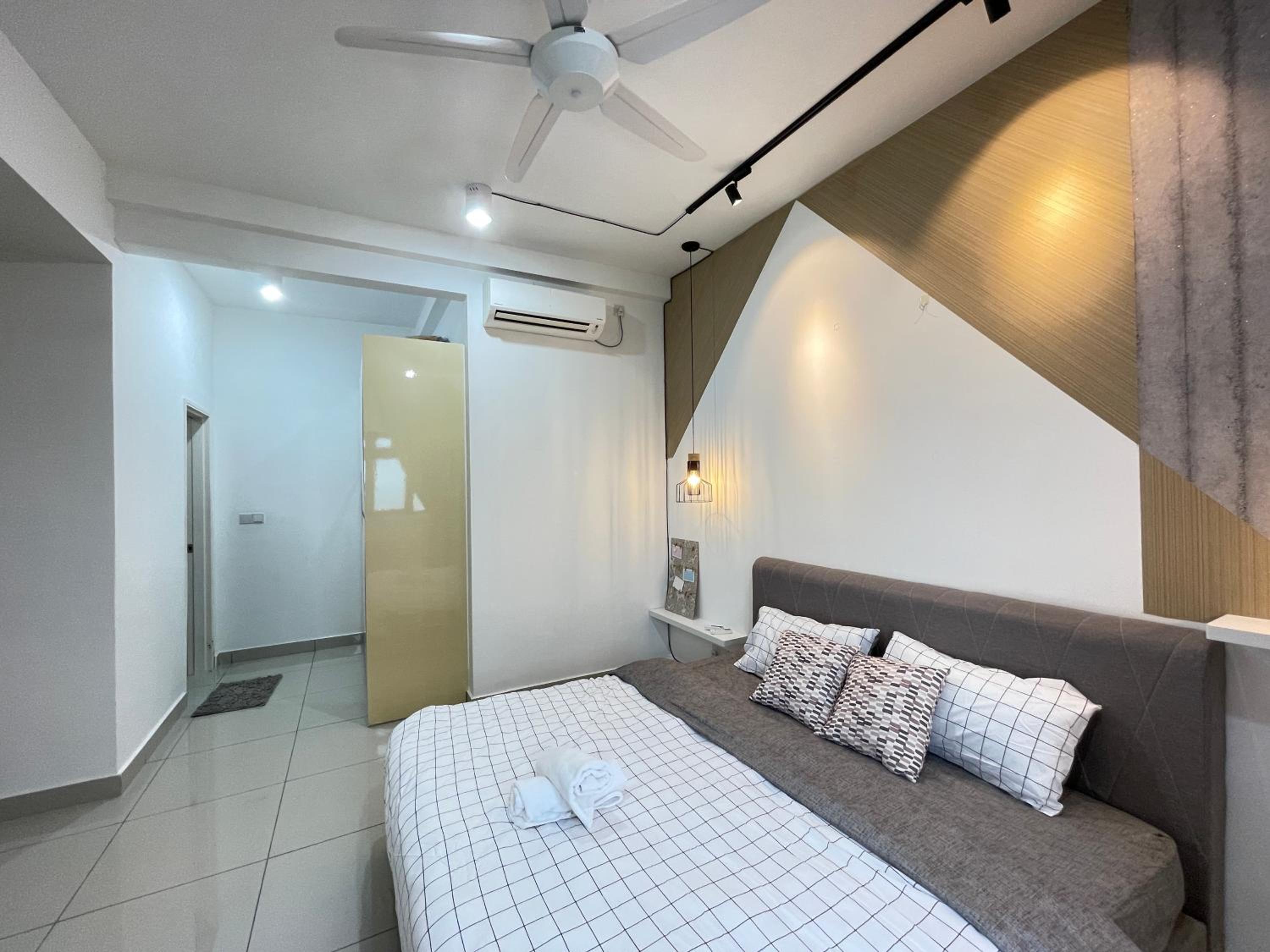 Meridin Medini by WP Homestay photo 7