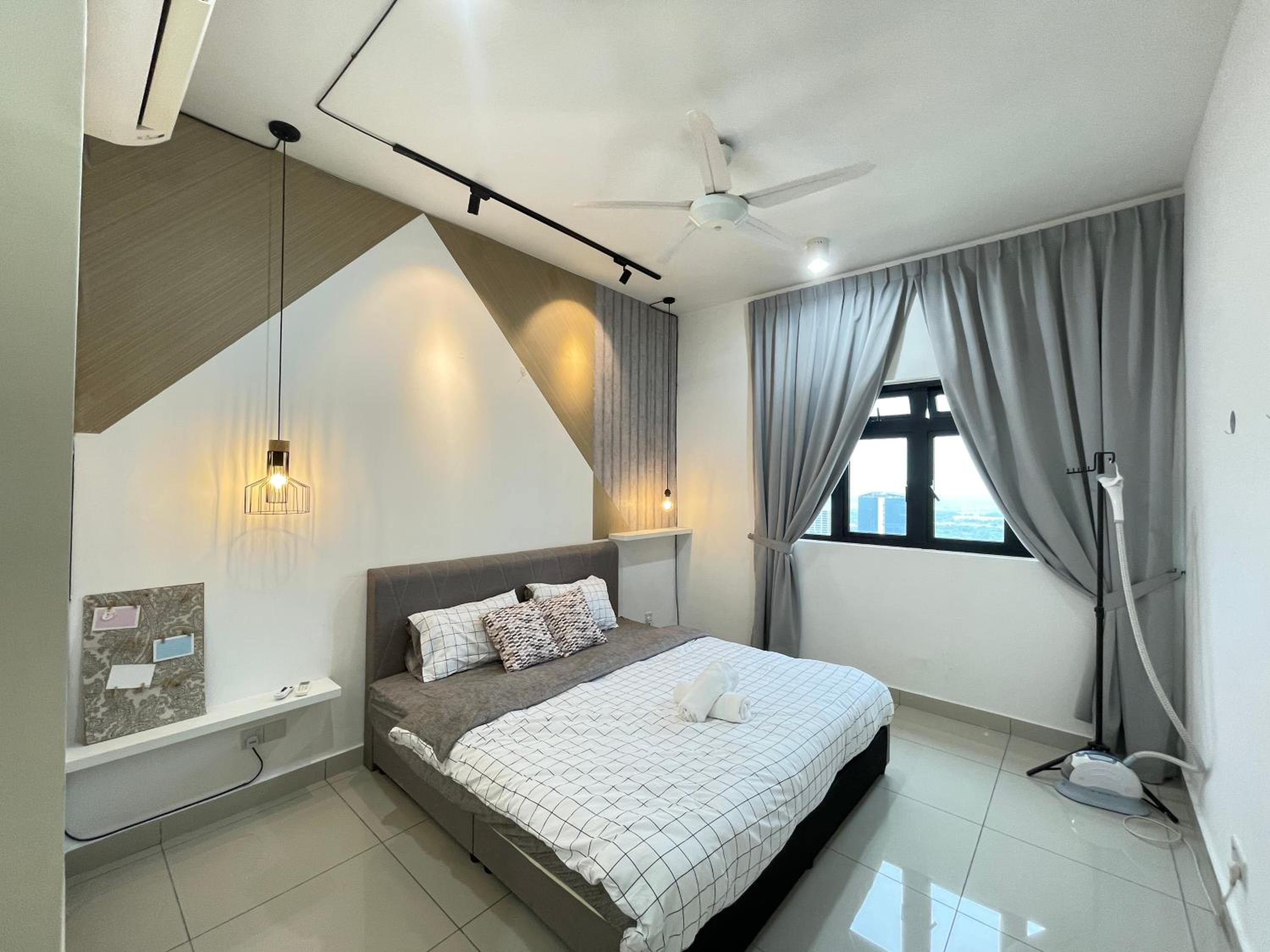 Meridin Medini by WP Homestay photo 5