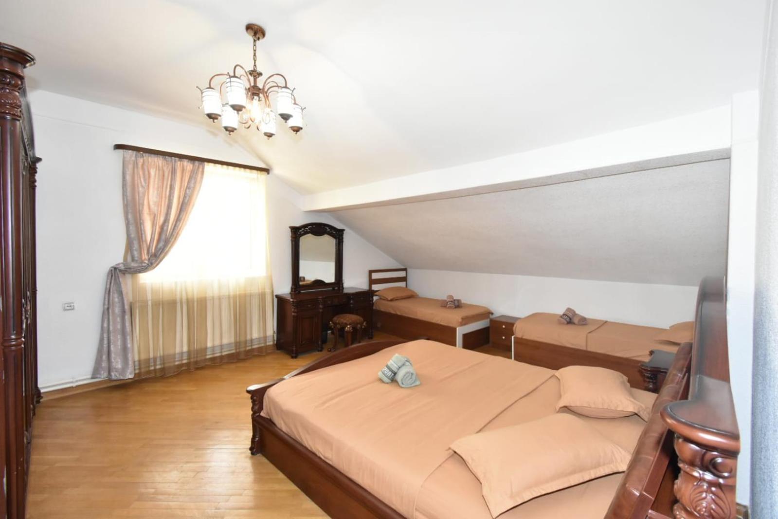 Guesthouses Opera
