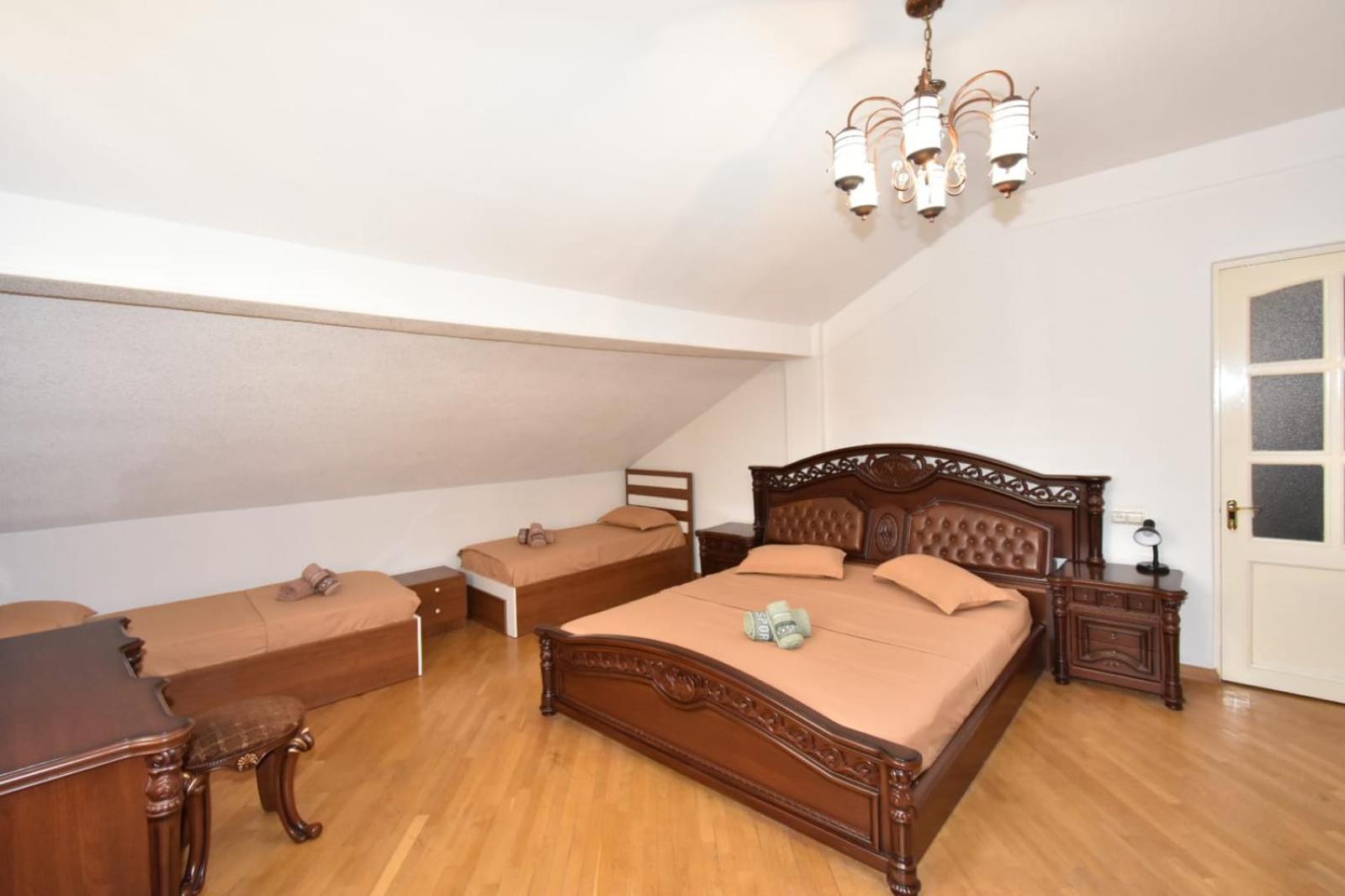 Guesthouses Opera