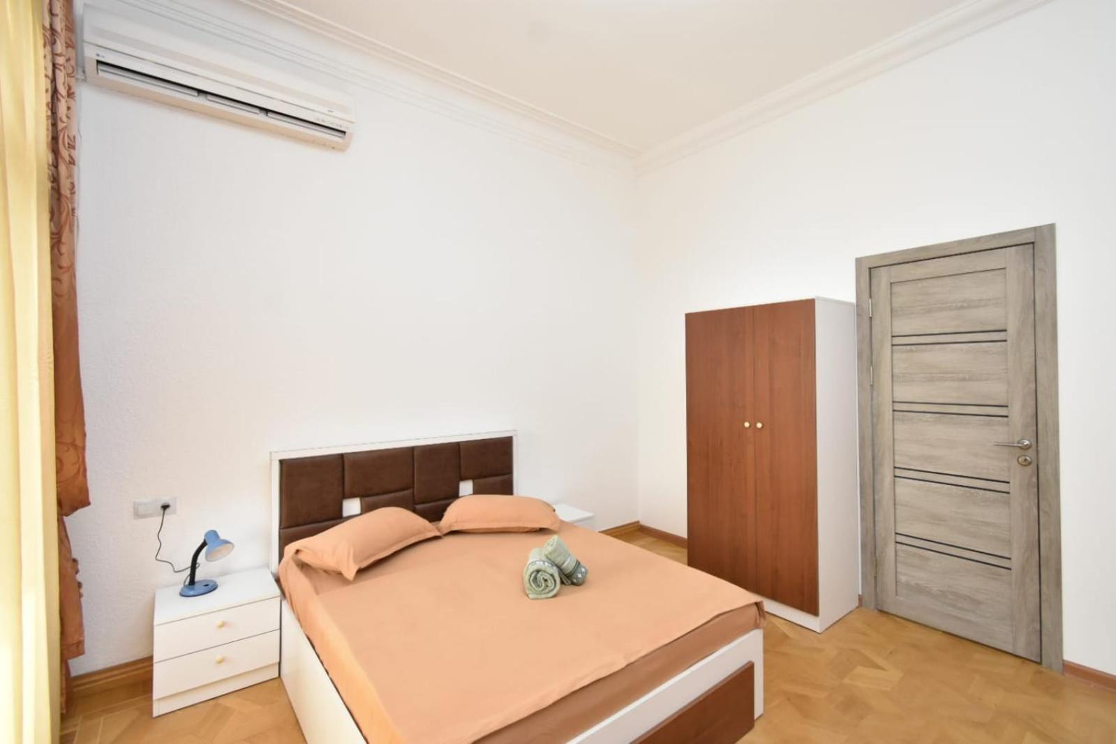 Guesthouses Opera