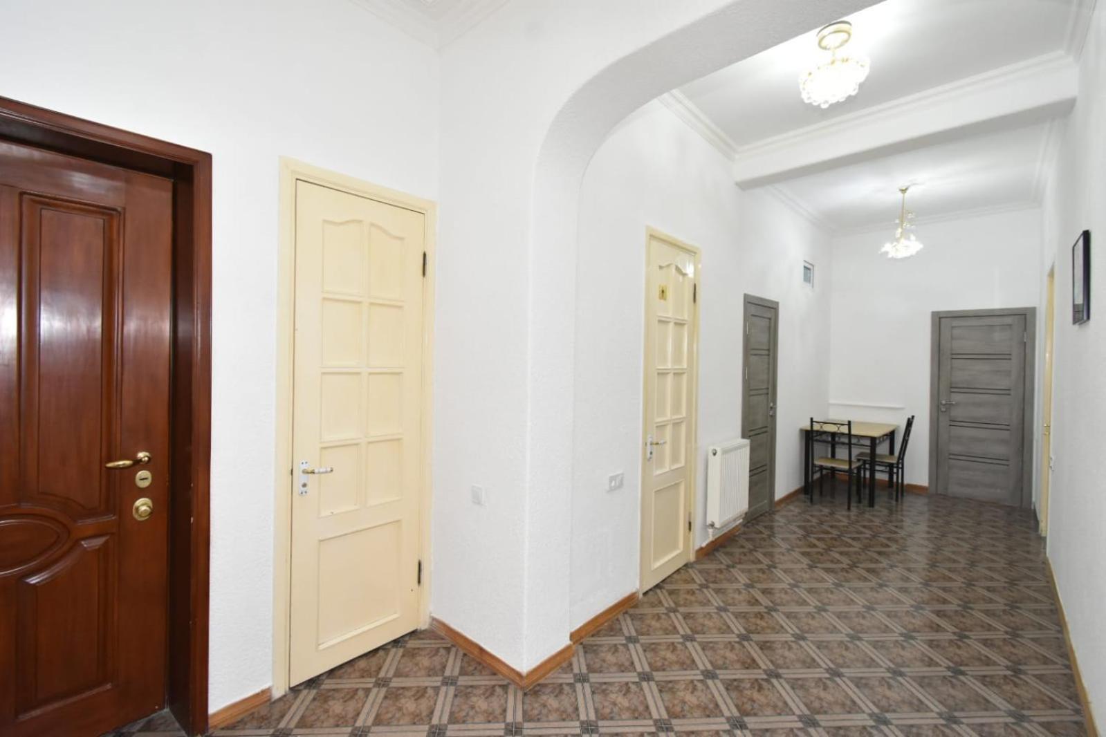 Guesthouses Opera