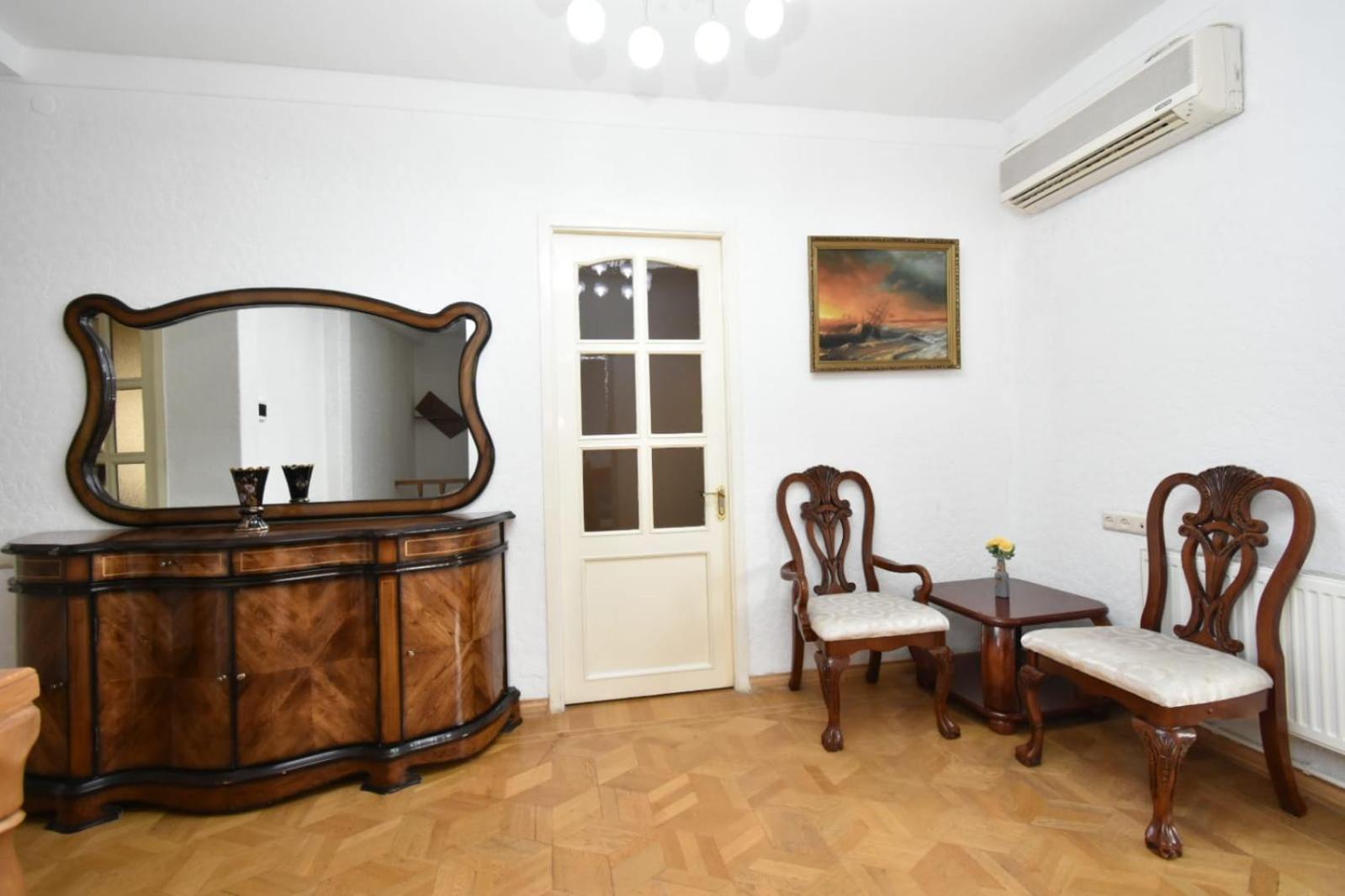 Guesthouses Opera