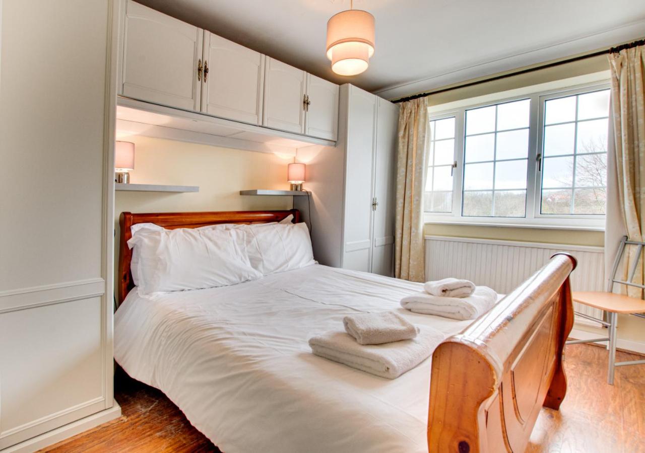 4 Bed in Sleights oc-wa308