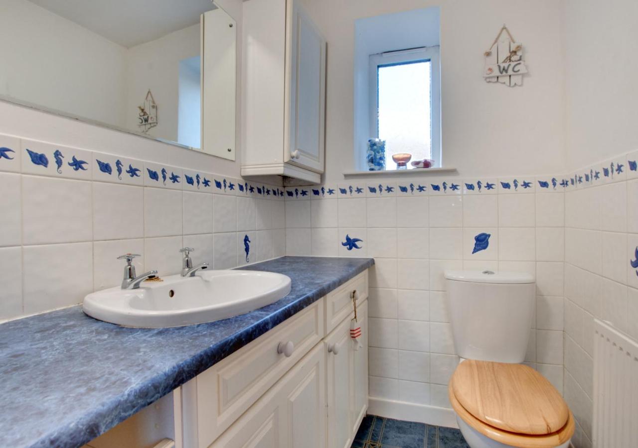 4 Bed in Sleights oc-wa308