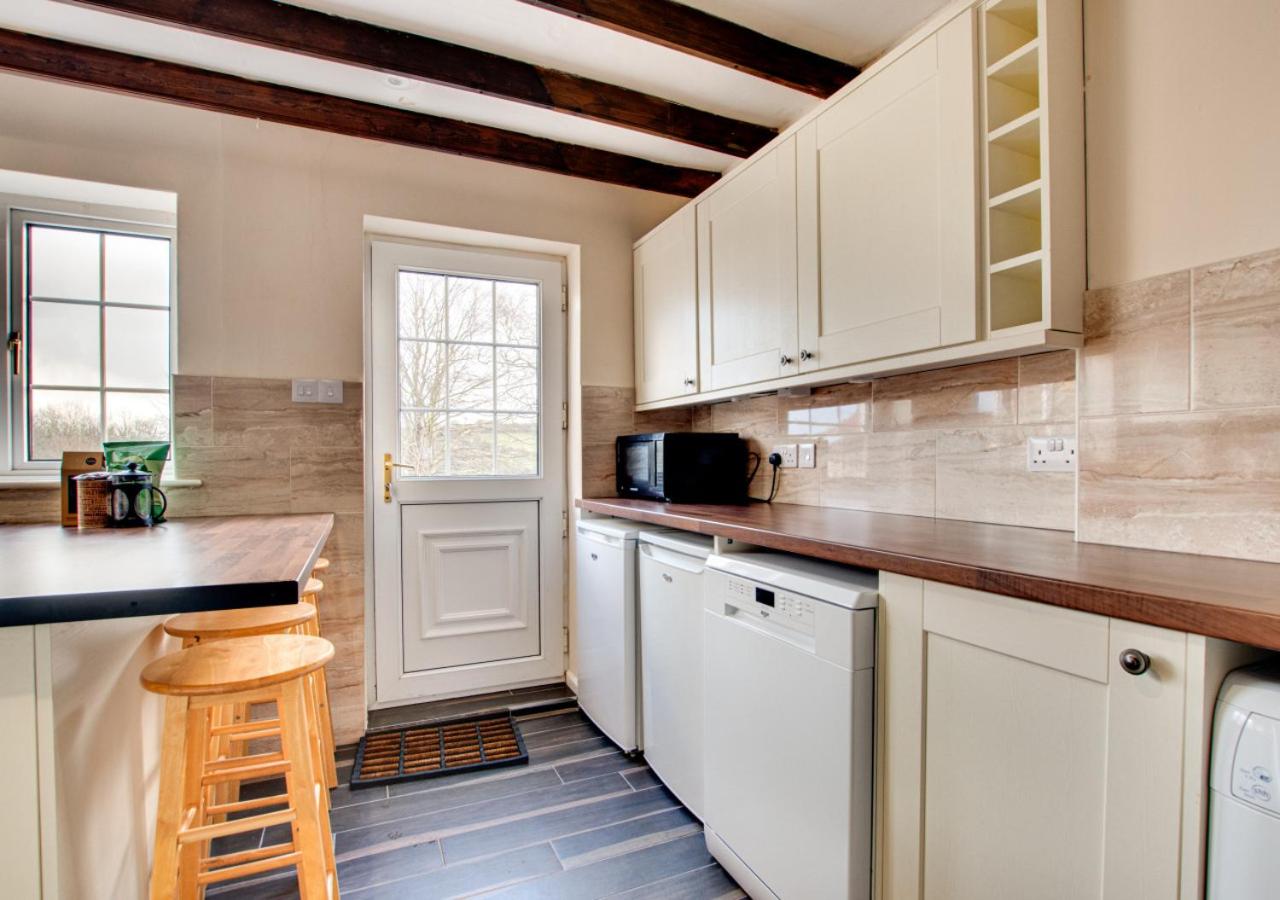 4 Bed in Sleights oc-wa308
