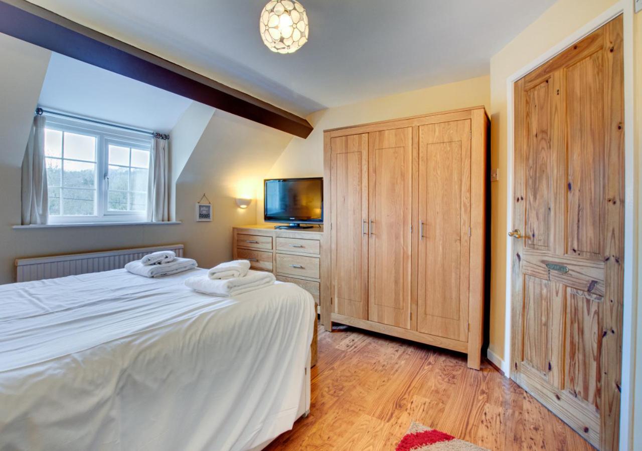 4 Bed in Sleights oc-wa308