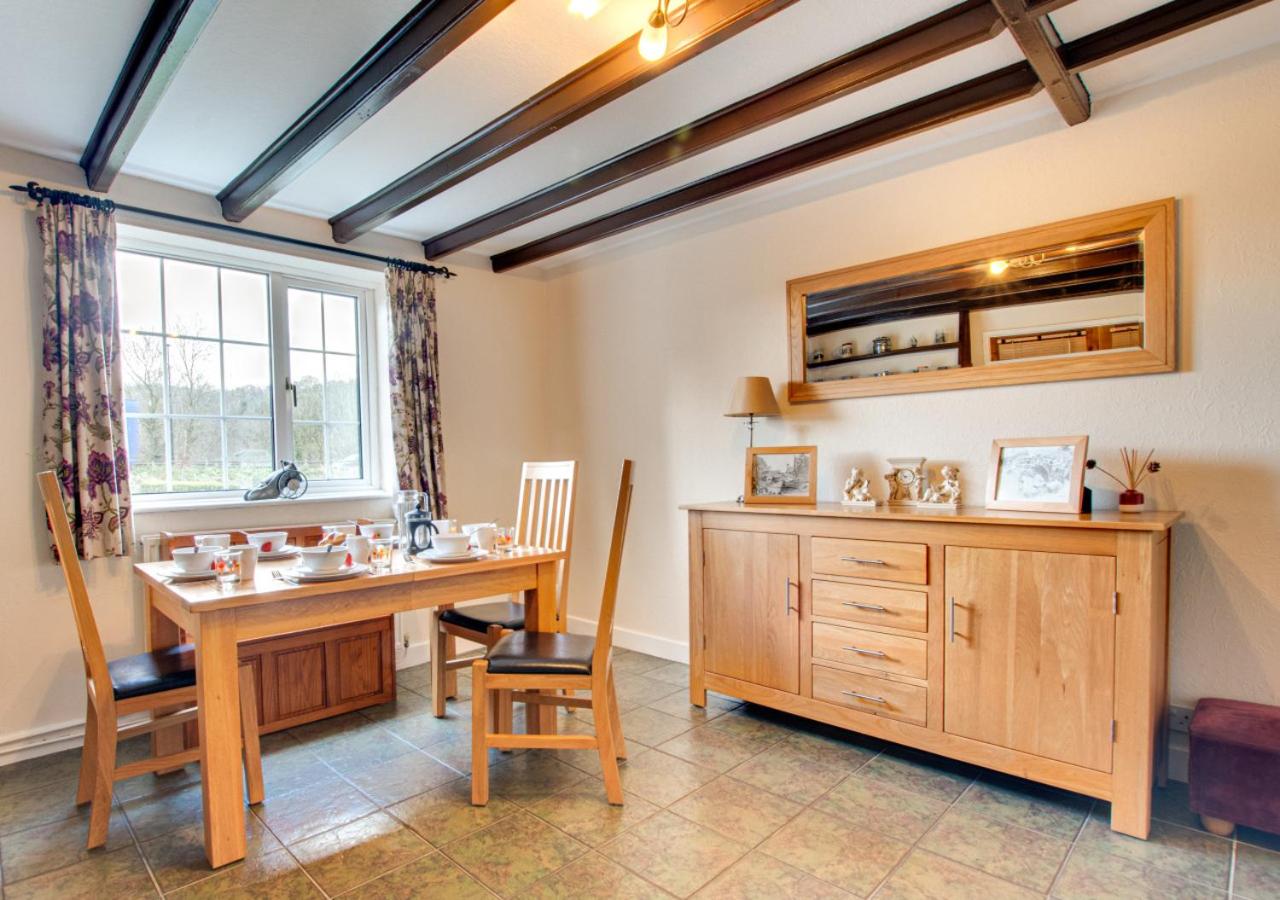 4 Bed in Sleights oc-wa308