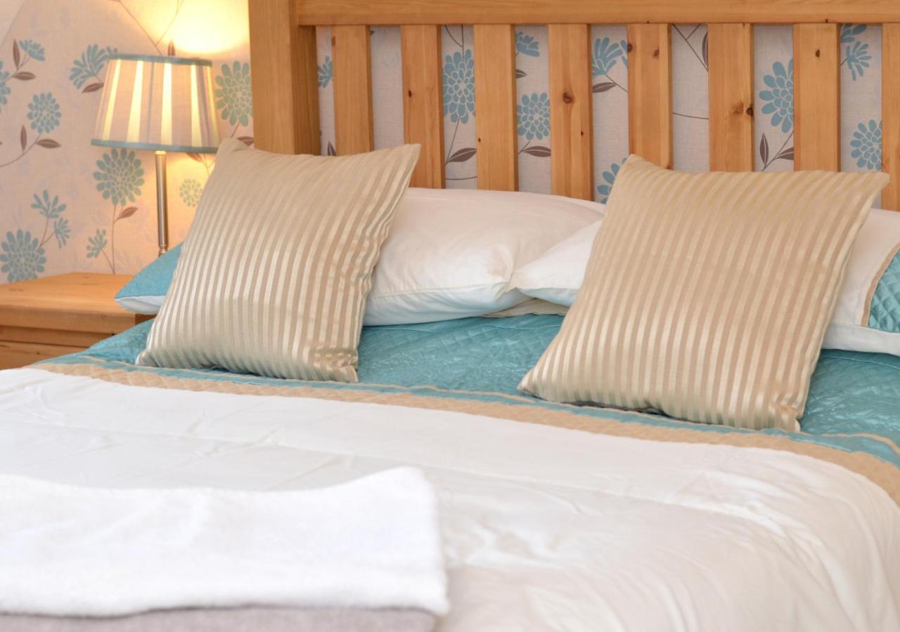 3 Bed in Whitby oc-w018