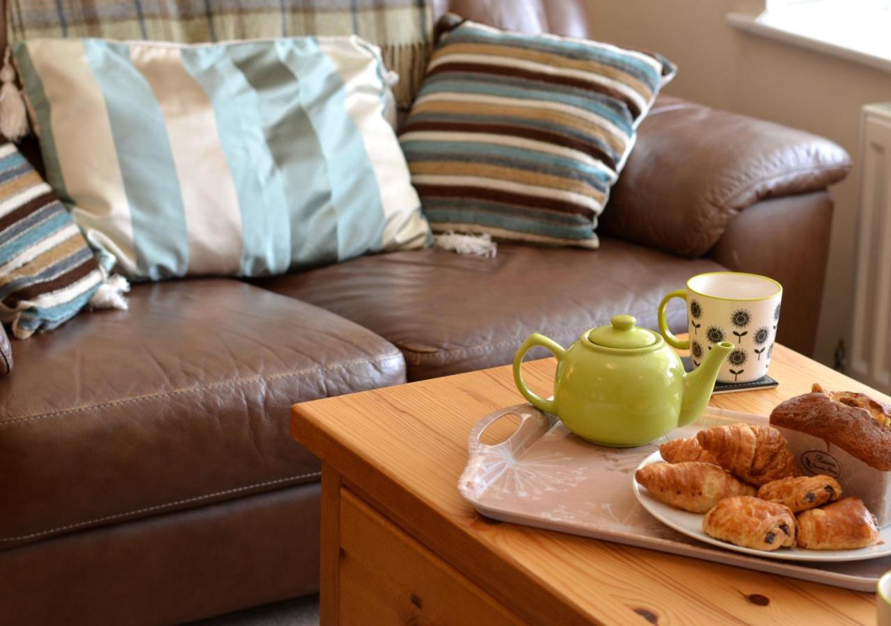 3 Bed in Whitby oc-w018