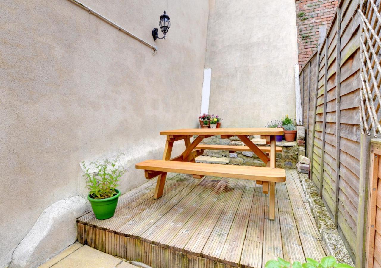 3 Bed in Whitby oc-w018