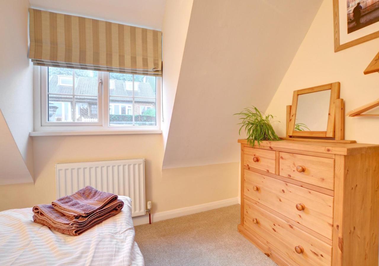 3 Bed in Whitby oc-w018