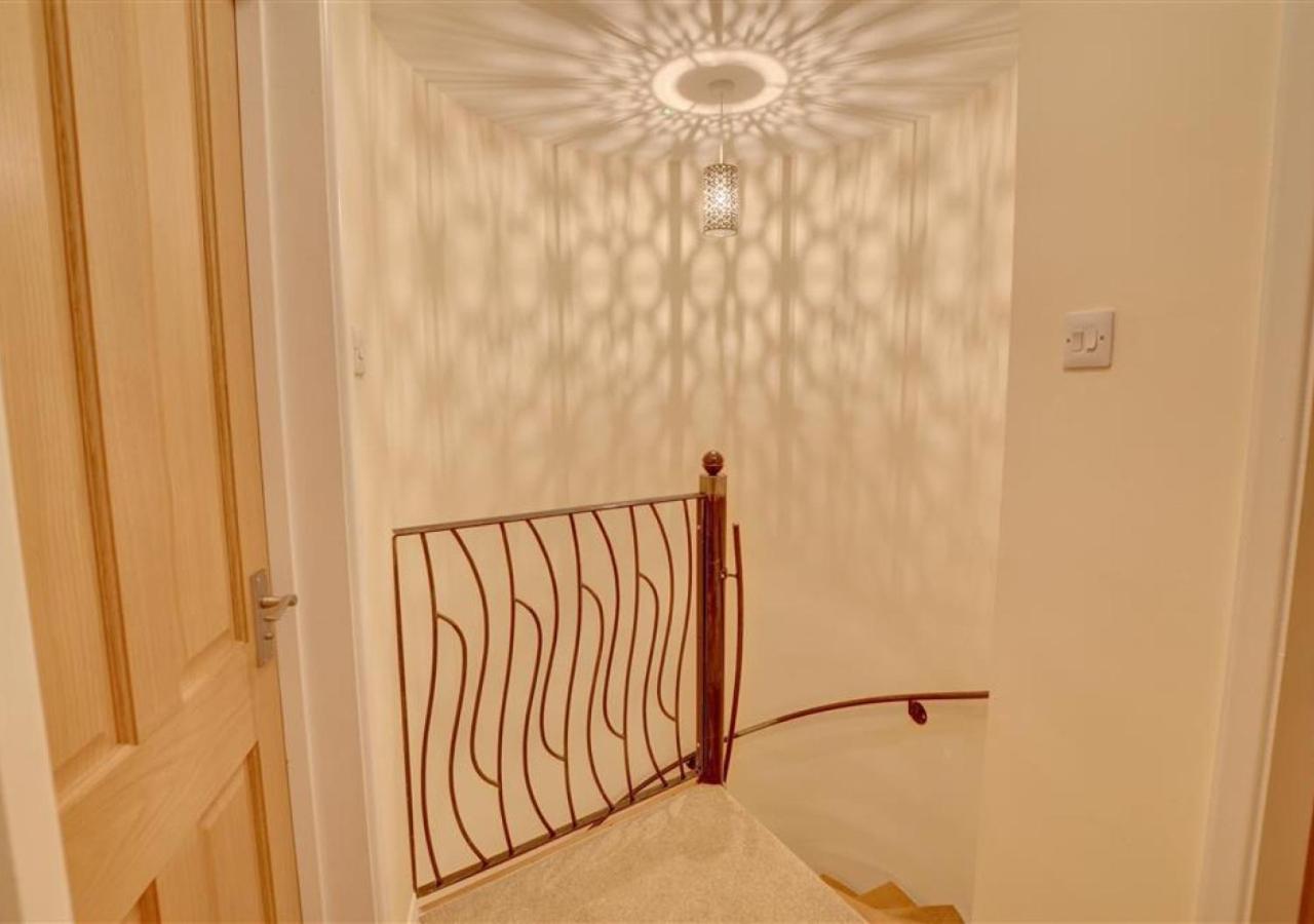 3 Bed in Whitby oc-w018