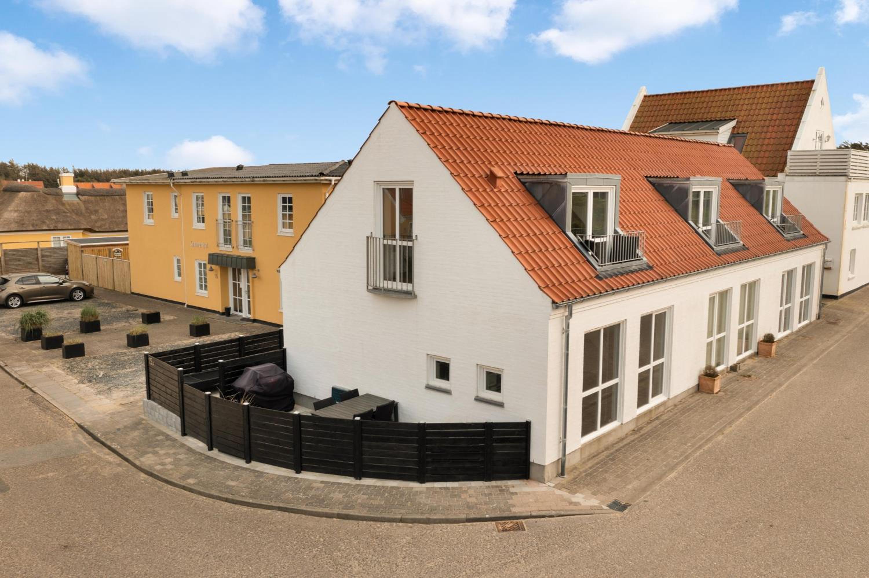 Beautiful Two-Storey, Central Holiday Home - Damgårdsvej 15A view 2