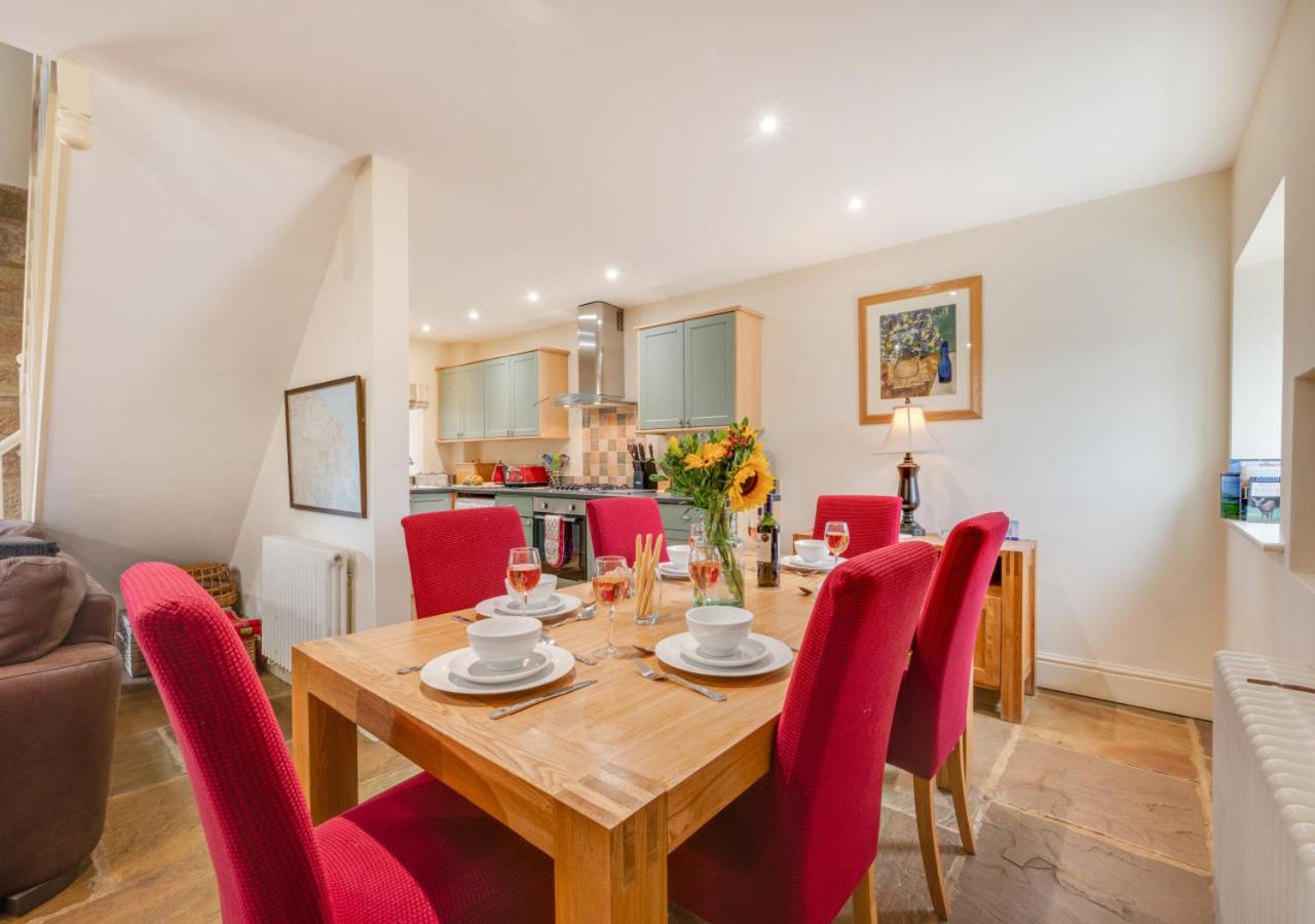 3 Bed in Fylingdales oc-wa312