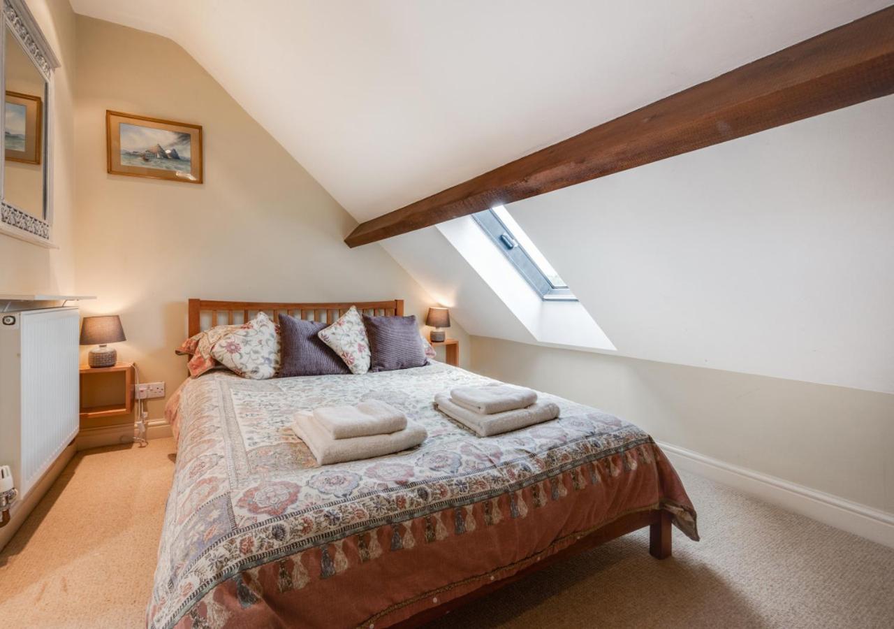 3 Bed in Fylingdales oc-wa312