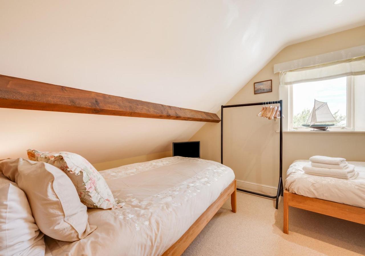 3 Bed in Fylingdales oc-wa312