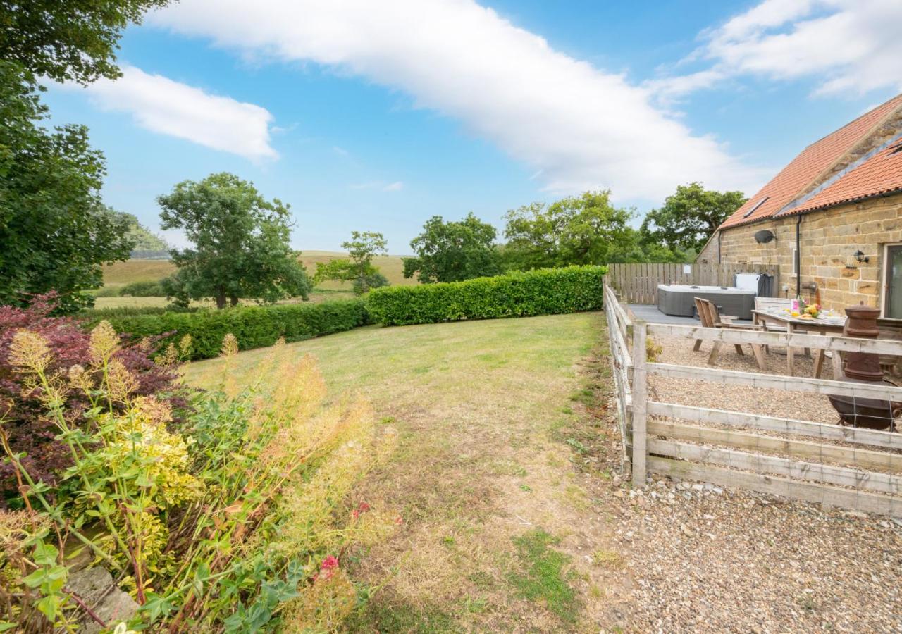 3 Bed in Fylingdales oc-wa312