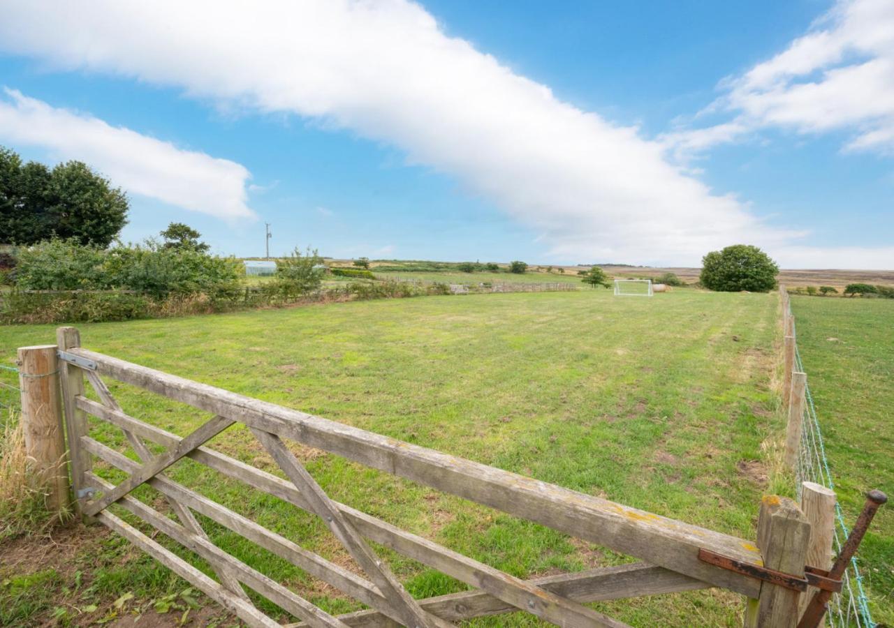 3 Bed in Fylingdales oc-wa312