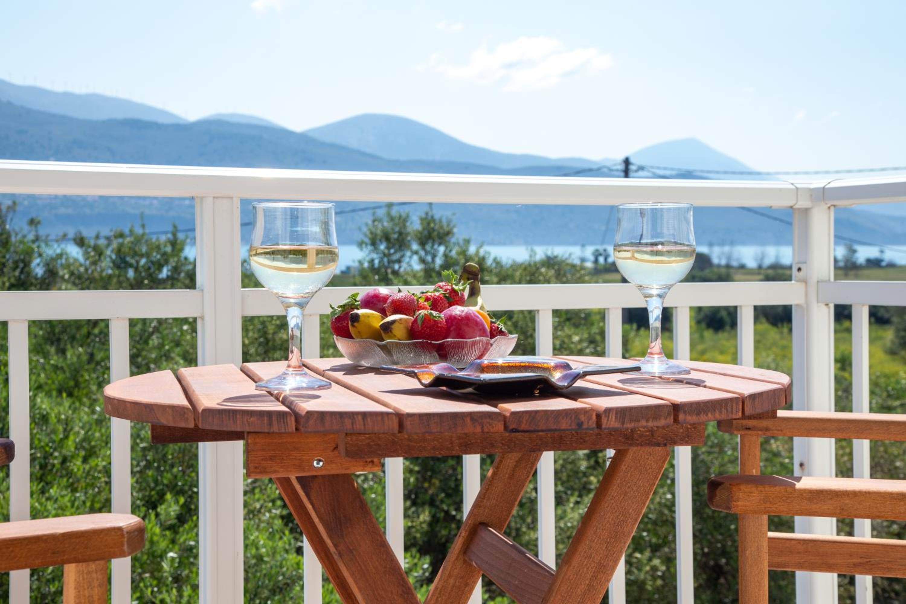 SEA & OLIVES HOUSE photo 4