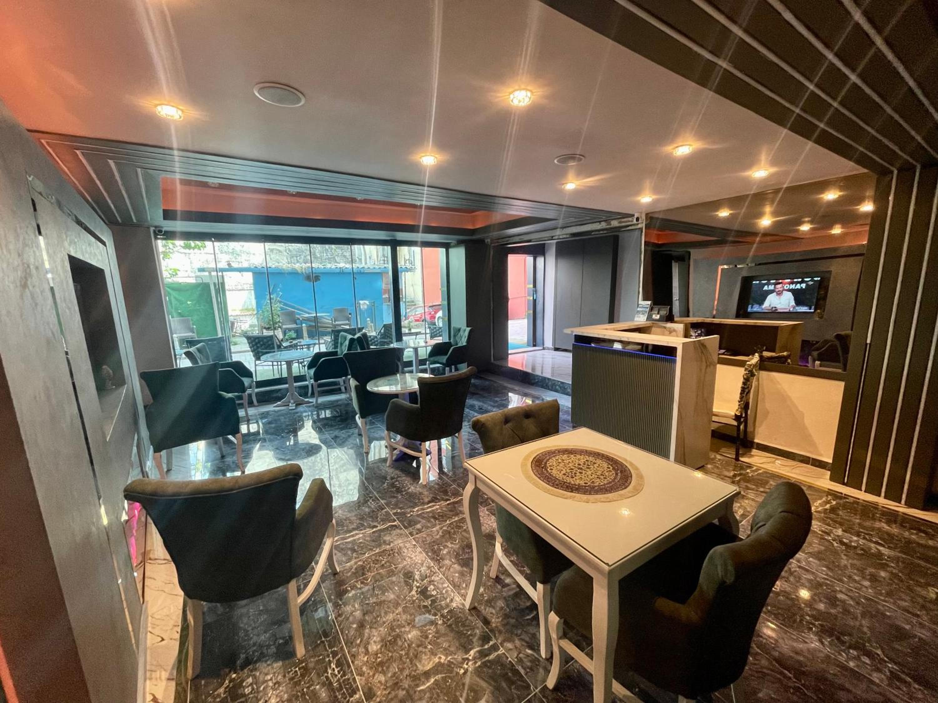 lounge