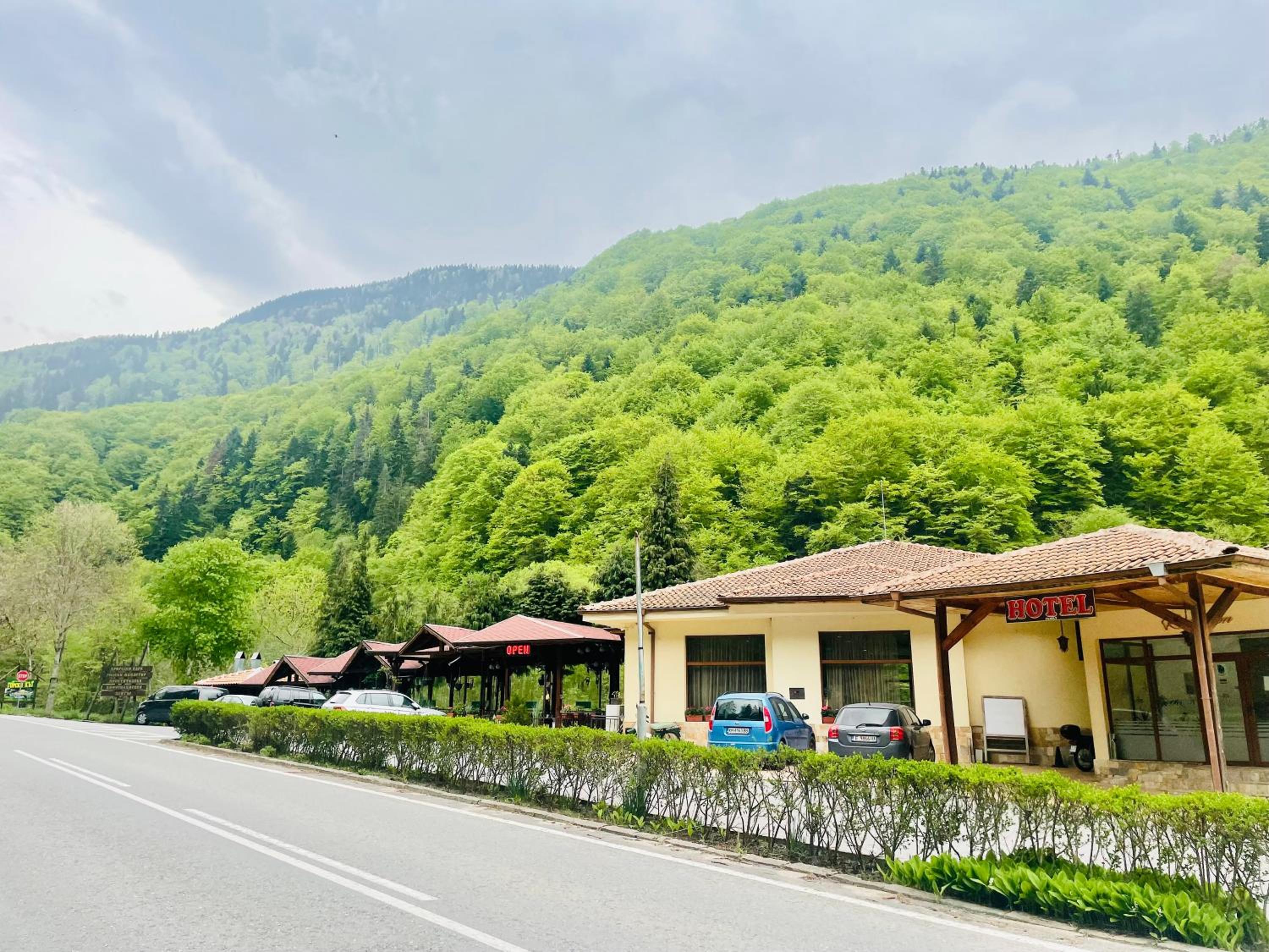 restaurant