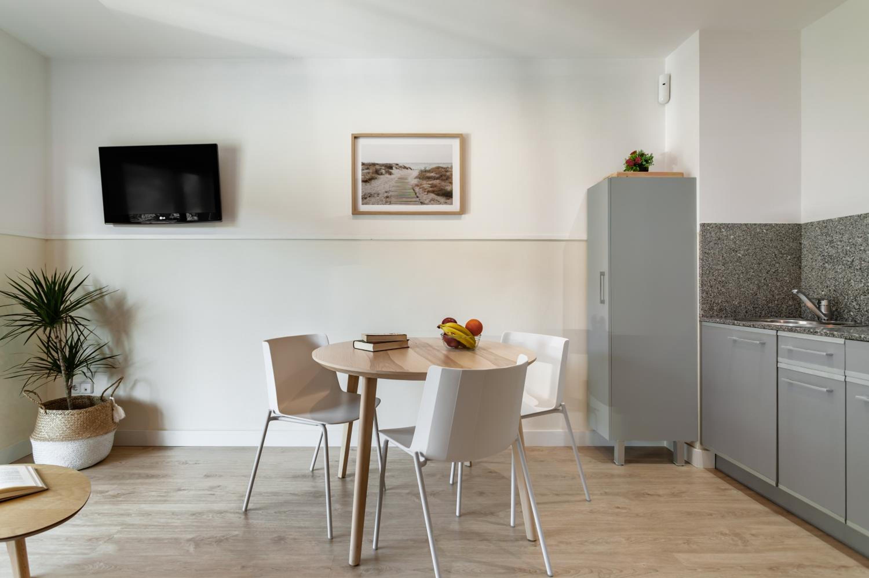 Apartments Sata Olimpic Village Area