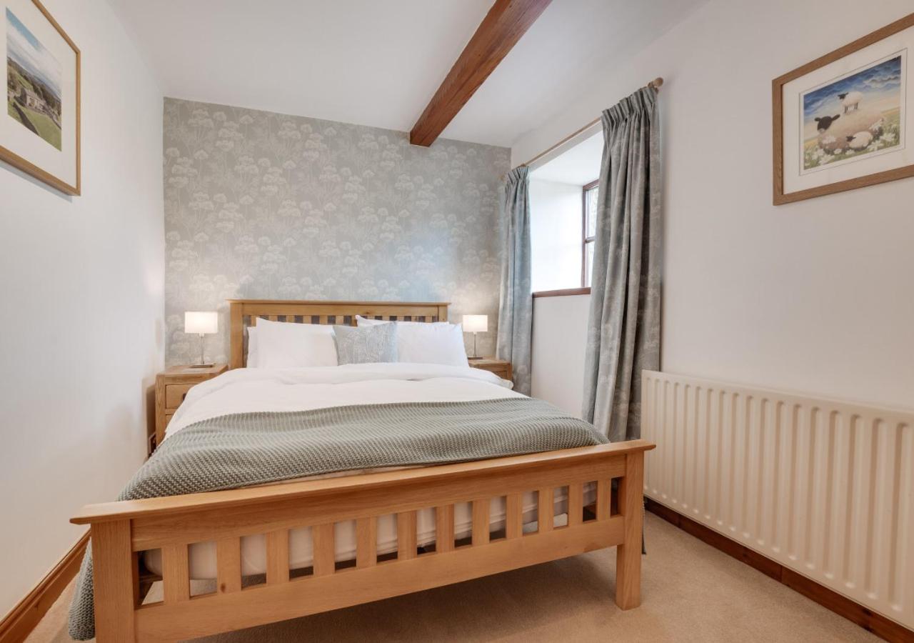 3 Bed in Carperby oc-ds1033