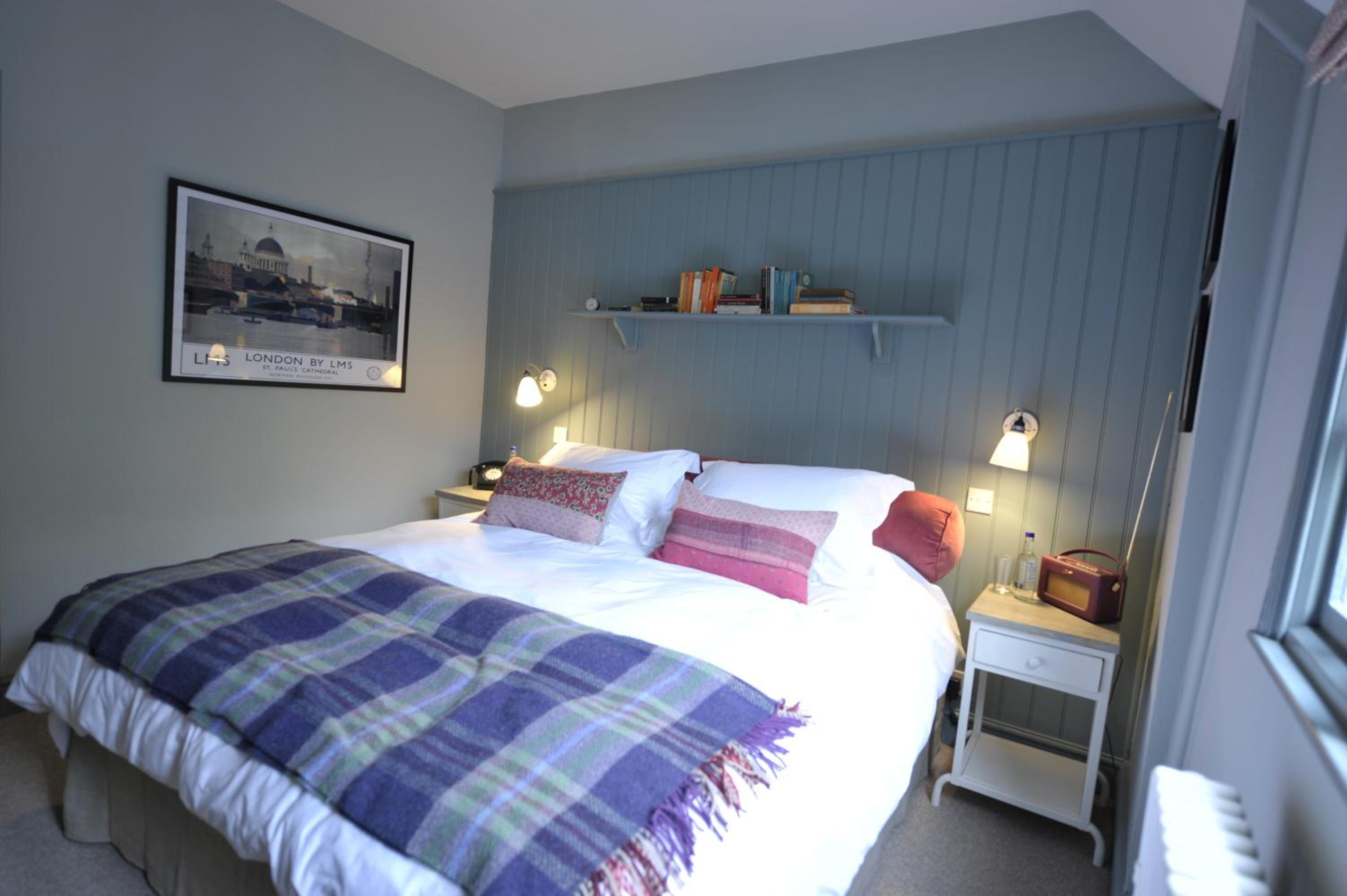 Farnham Vacations - Bel And The Dragon-Churt - Property Image 45
