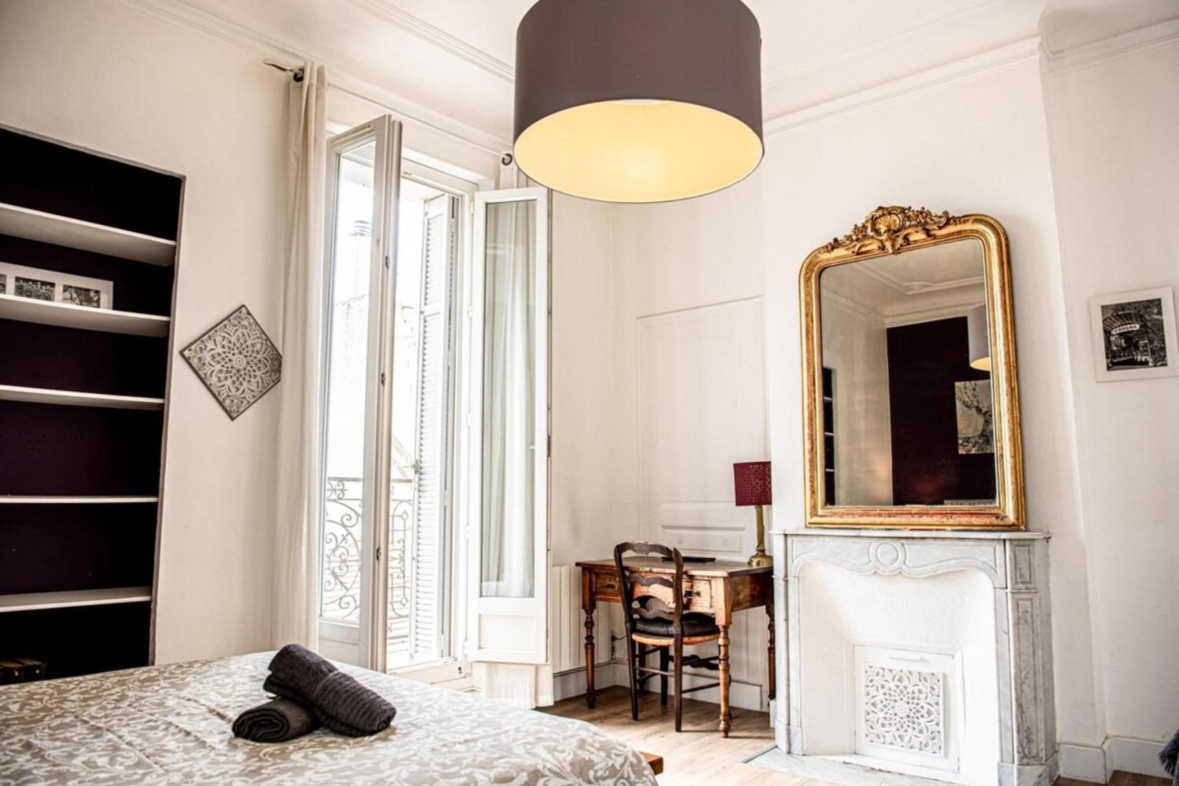 Grand 2 chambres avec balcon Parc Longchamp