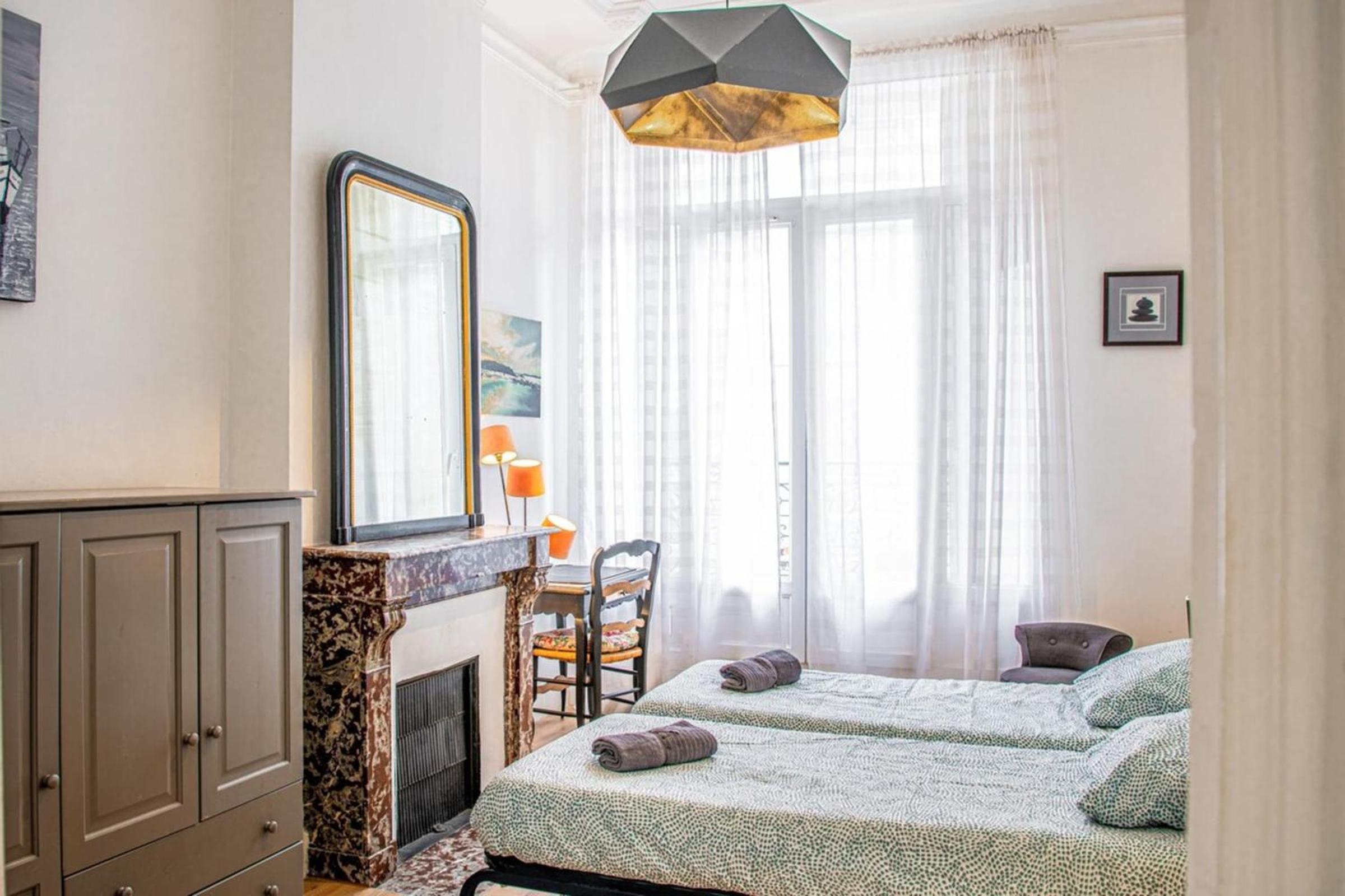 Grand 2 chambres avec balcon Parc Longchamp