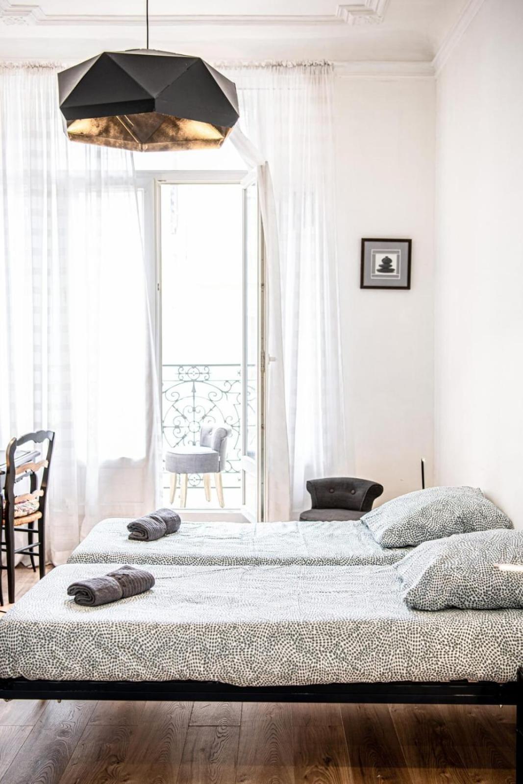 Grand 2 chambres avec balcon Parc Longchamp