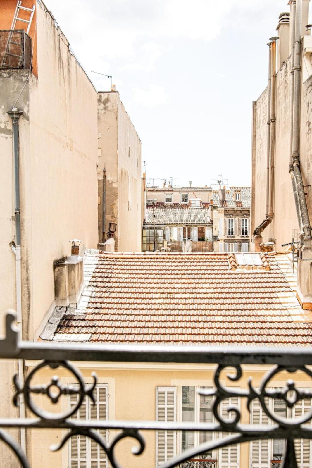 Grand 2 chambres avec balcon Parc Longchamp