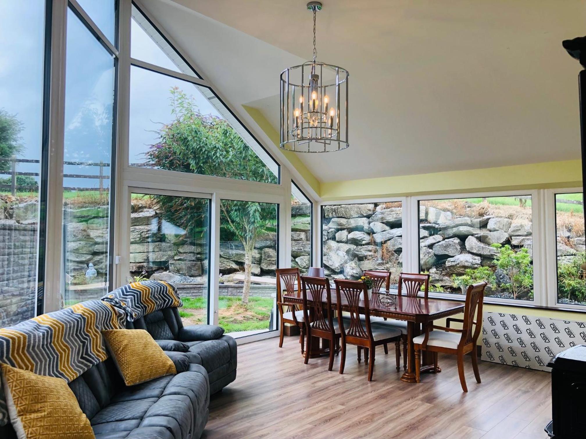 3 bedroomed house minutes' walk from Kenmare town view 5