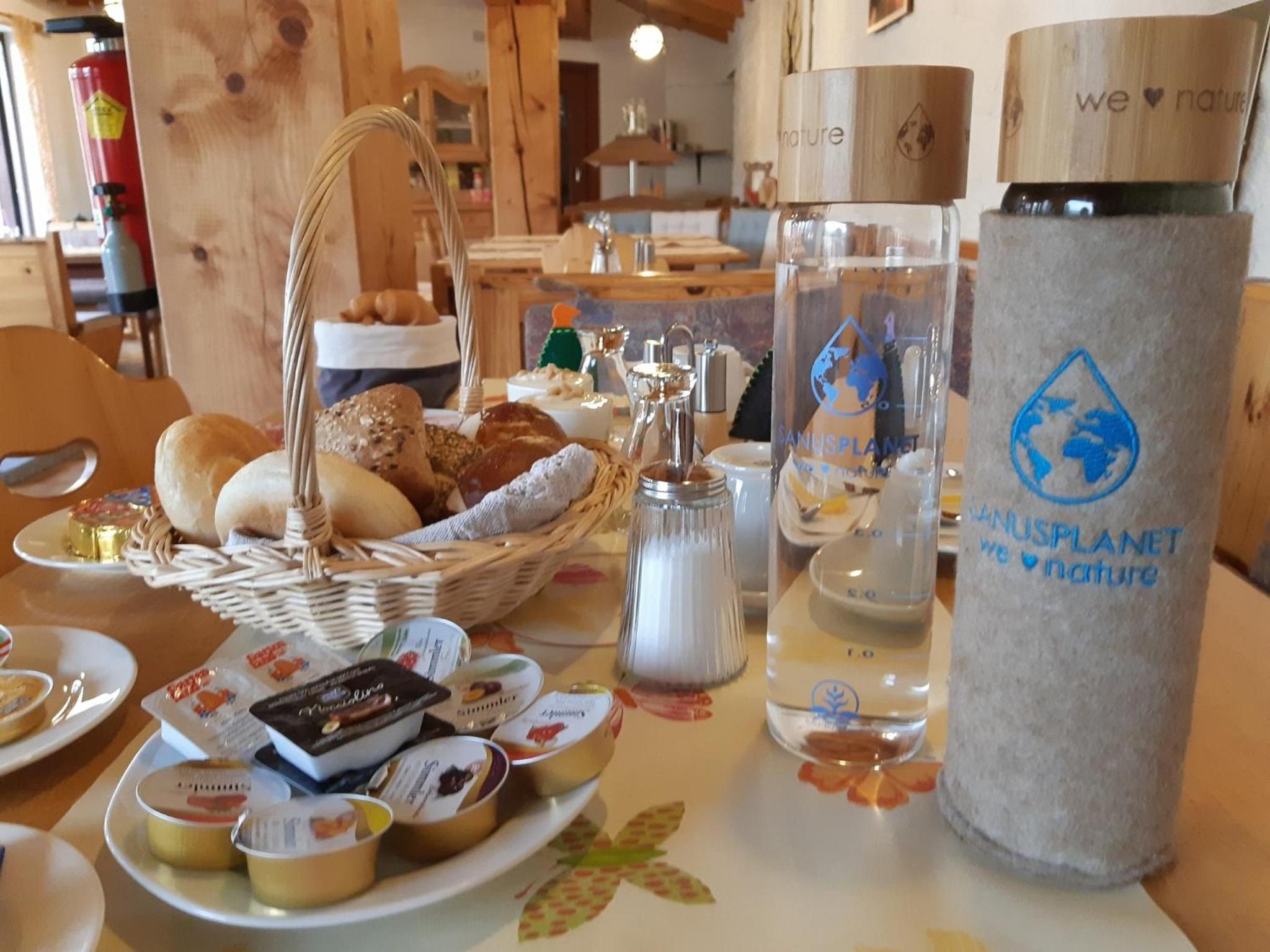 Alpenwelt Tannheimer Tal - Farbennest mit Frühstück Teeküche