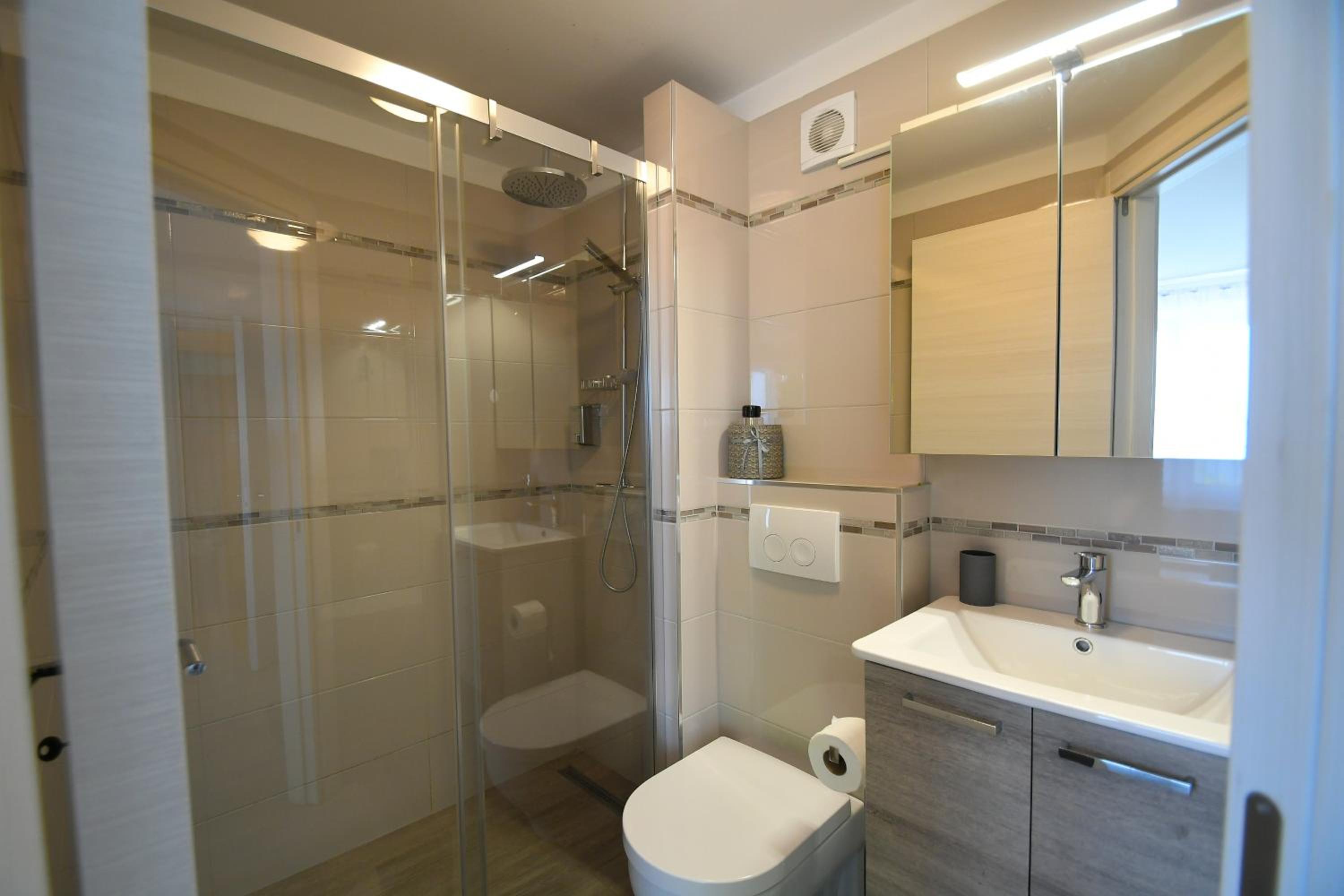 Apartmani Donata view 3
