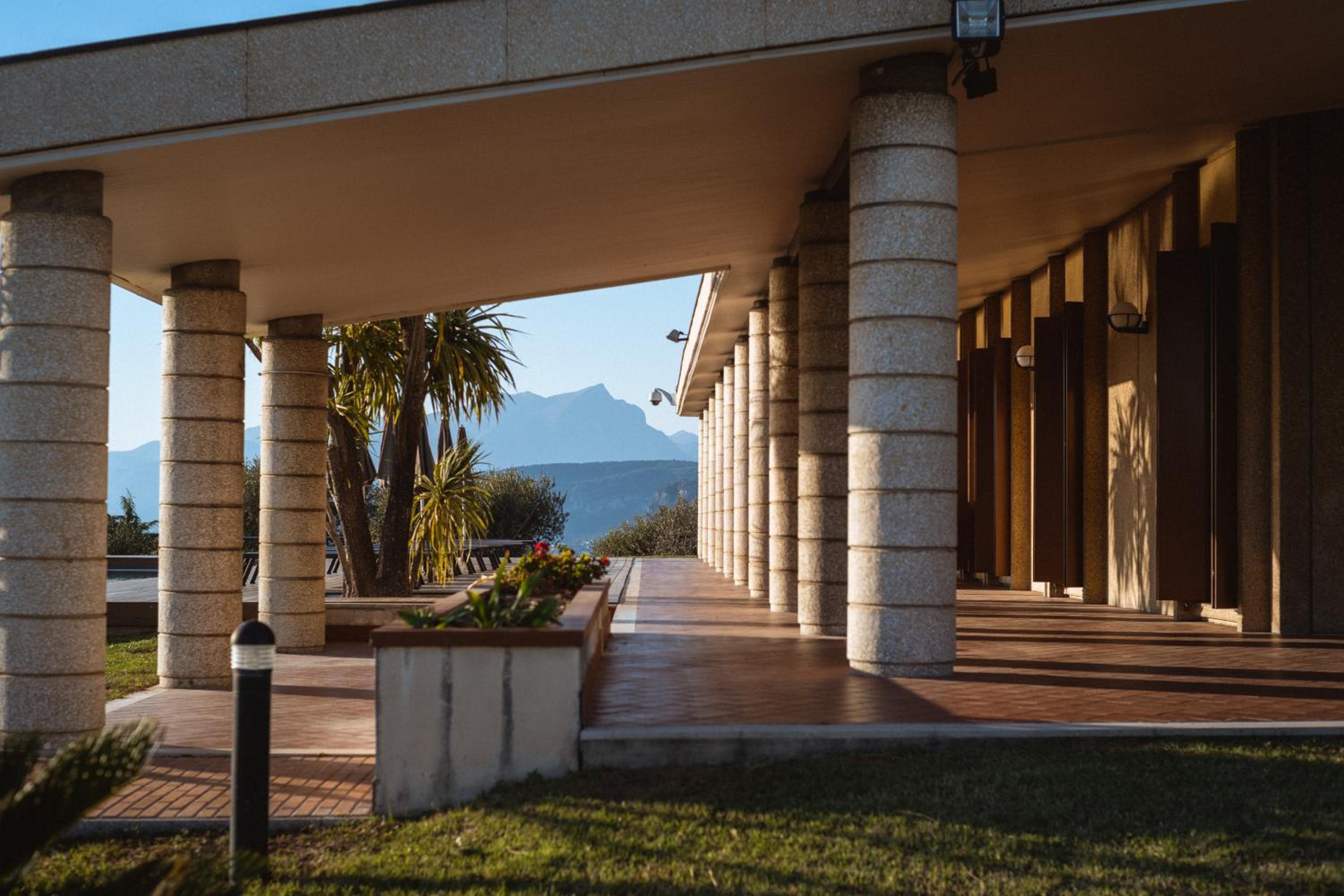 Villa Cavaion view 4