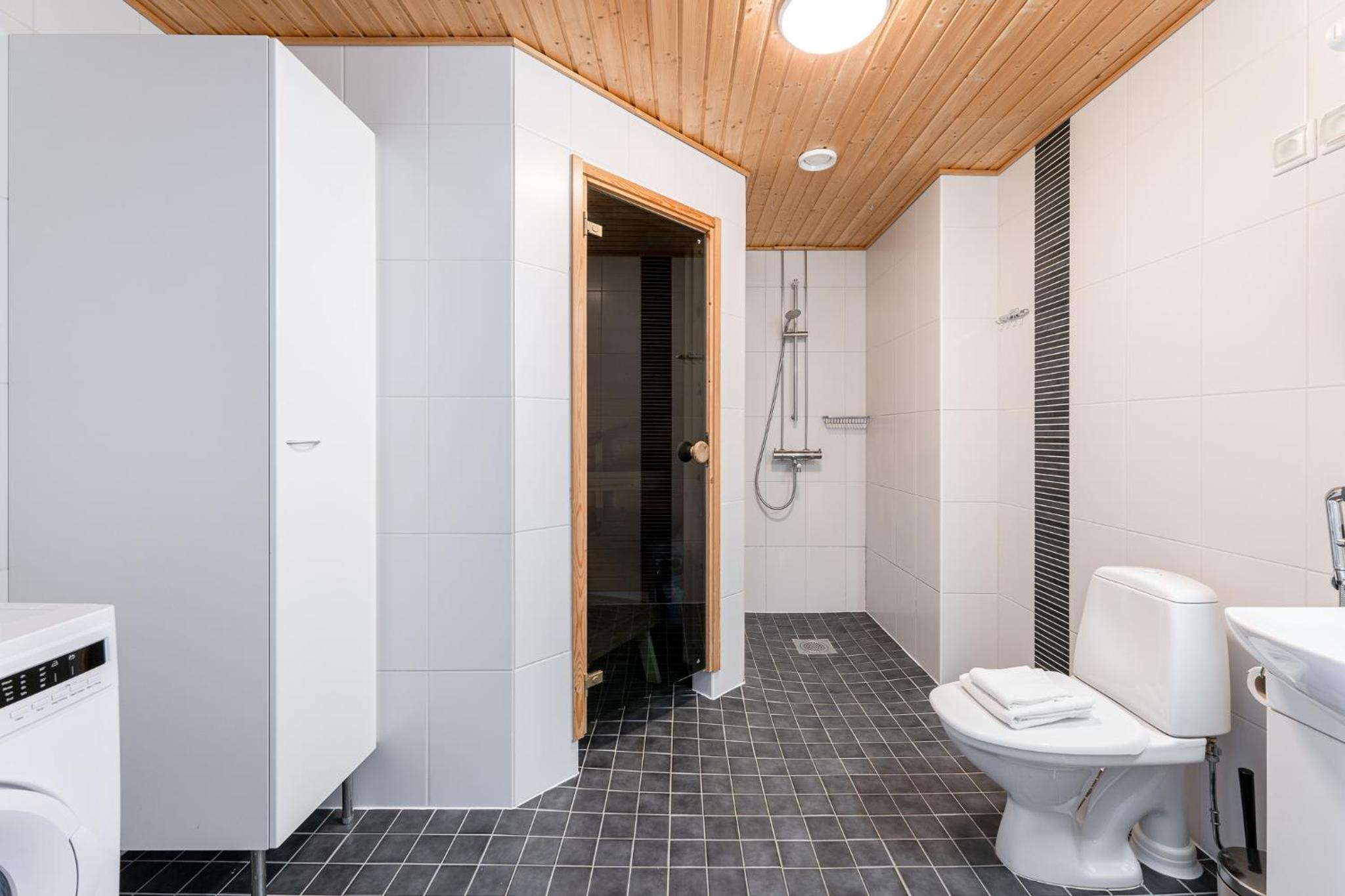 Top Floor 1BR Apartment in Tampella with Free Parking, Sauna & Balcony view 2
