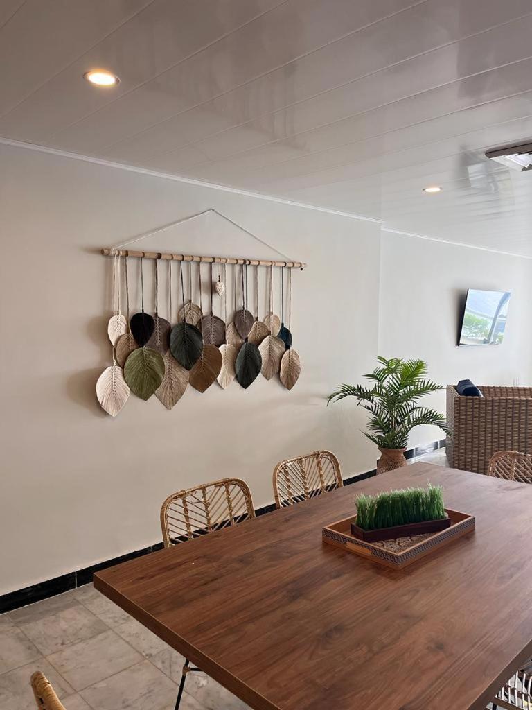 Apartamentos con playa privada y vista al mar