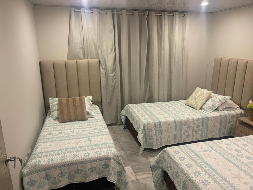 Apartamentos con playa privada y vista al mar