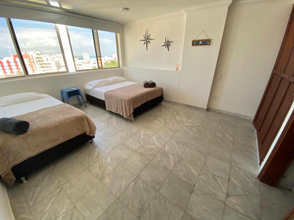 Apartamentos con playa privada y vista al mar