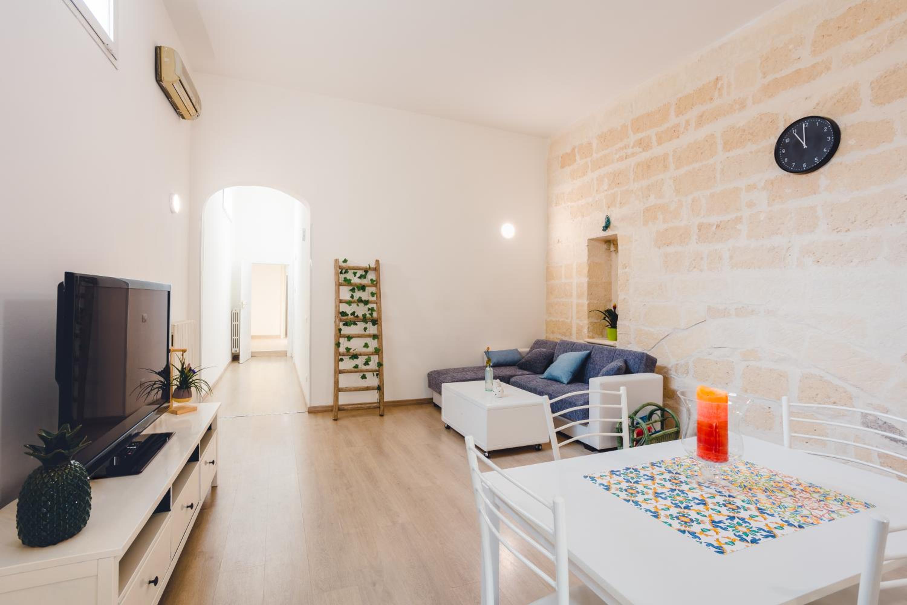 ConVivo Apartment Palazzo Galateo view 4