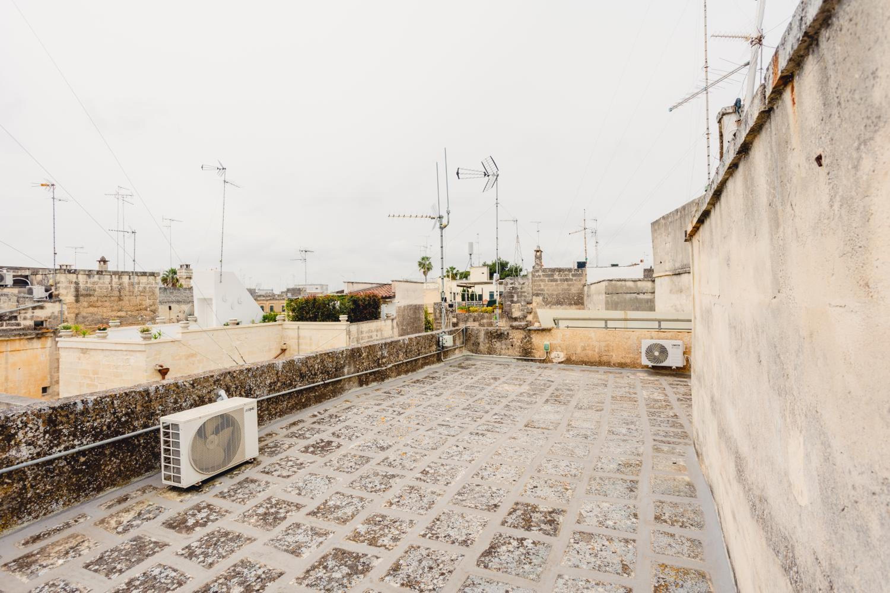 Photo 79